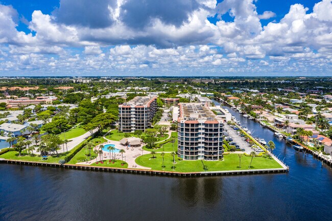 Building Photo - 899 Jeffery St
