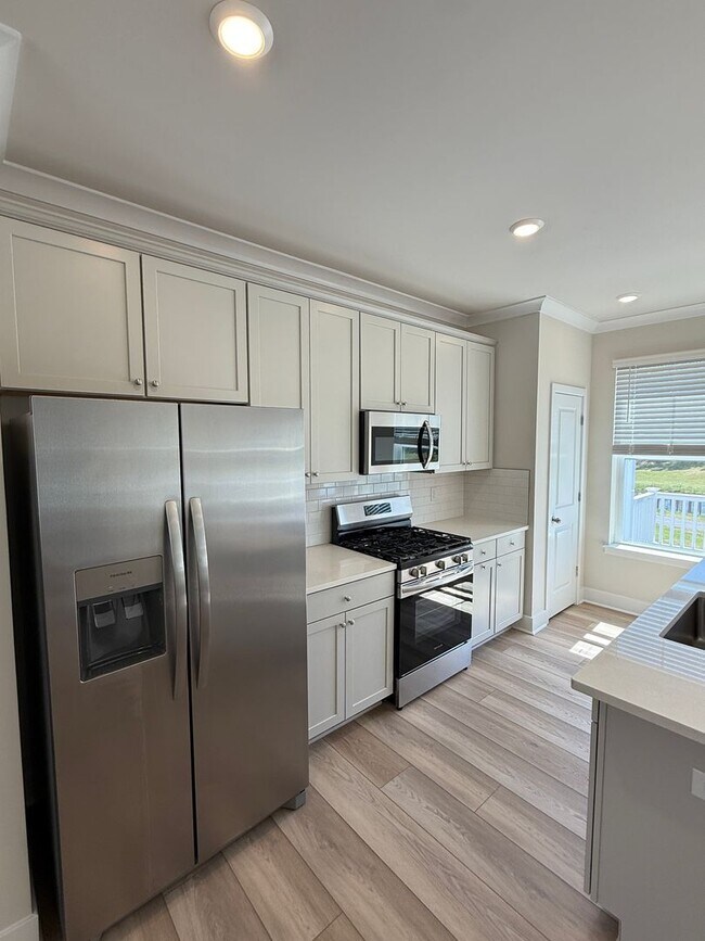Building Photo - Modern Townhome with Golf Course Views & 2-Car Garage- Cambridge, MD