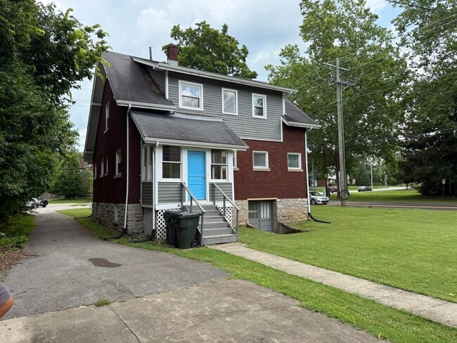 Building Photo - 1815 Nicholasville Rd