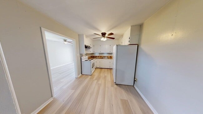 Building Photo - 78 Township Rd