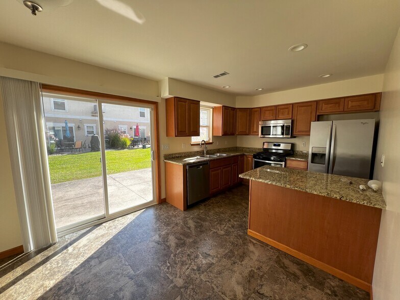 Building Photo - 202 Rail Rd