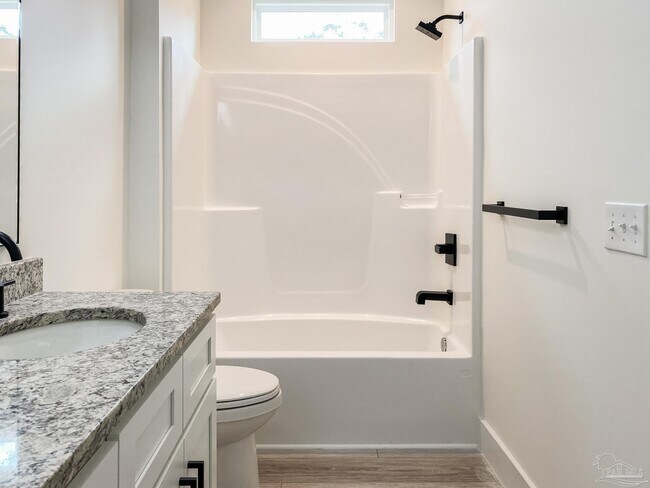 Building Photo - 440 Hancock Ln