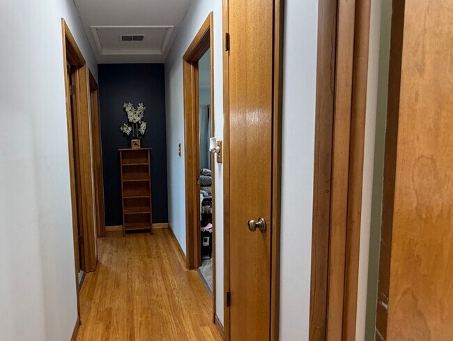 Building Photo - 1895 Birch St