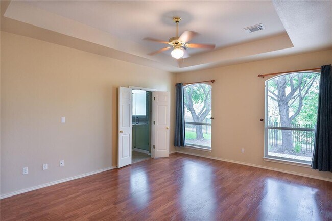 Building Photo - 1106 Camden Cove