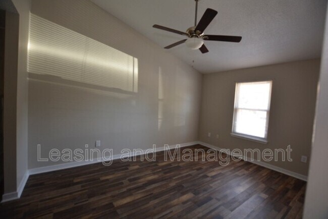 Building Photo - 4198 Highgate Ct