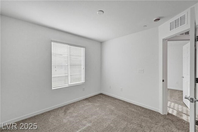 Building Photo - 1175 Heliodor Ave