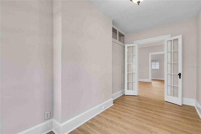 Building Photo - 2302 12th St N