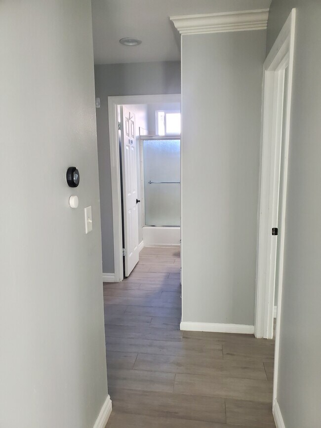 Building Photo - 336 Nueve Ct