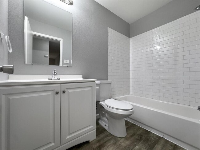 Building Photo - 10403 Golden Meadow Dr