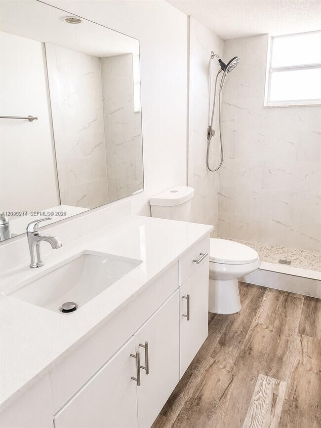 Building Photo - 406 NW 68th Ave