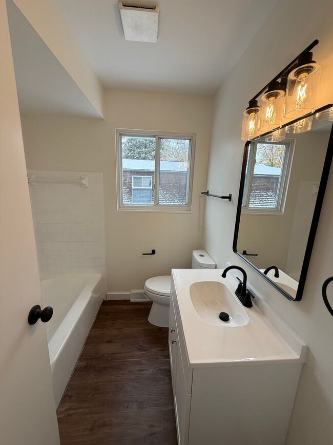 Building Photo - 1530 Genessee Ave