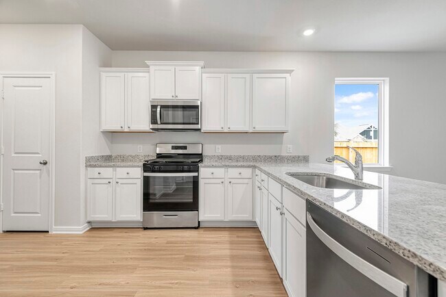 Building Photo - 400 Mystic Slopes Dr
