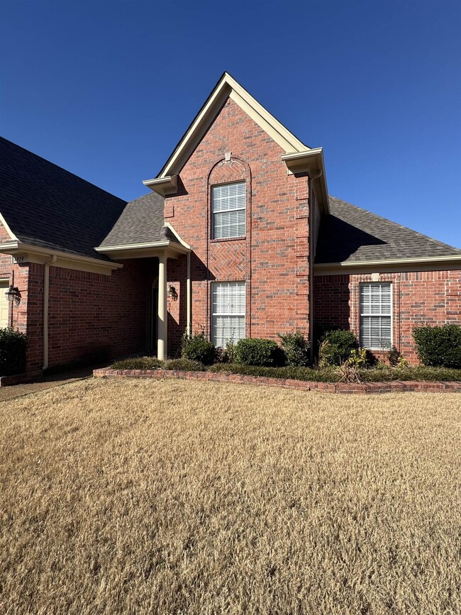 Building Photo - 4929 Whitfall Cove S