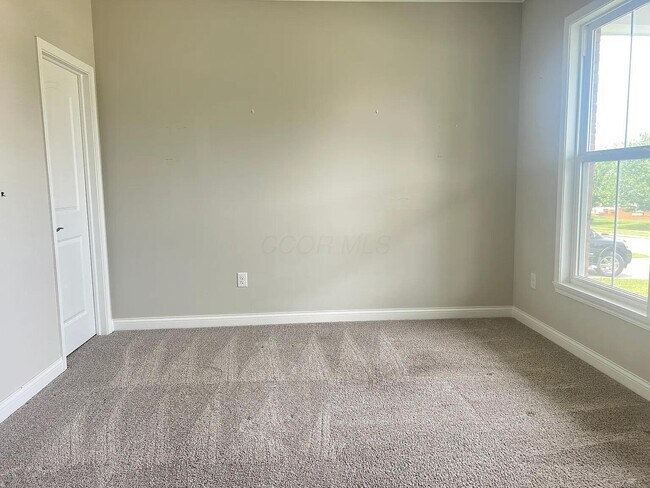 Building Photo - 8739 Cedar Brook St