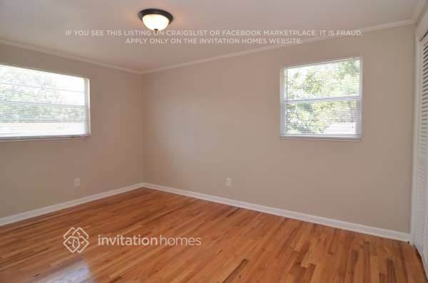 Building Photo - 6424 Murray Hill Dr