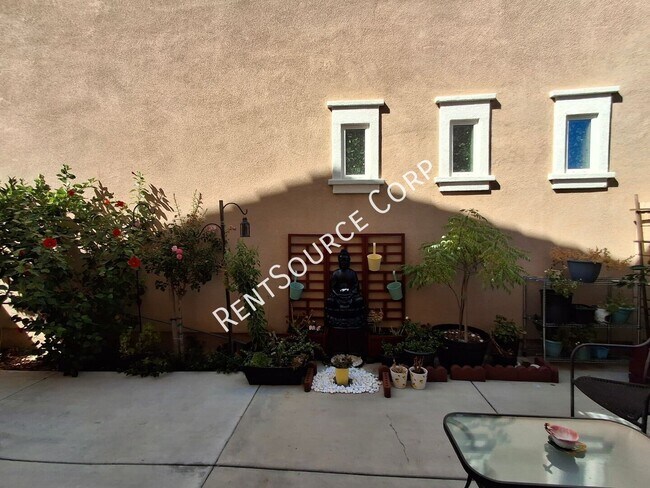 Building Photo - 24355 Verdugo Cir