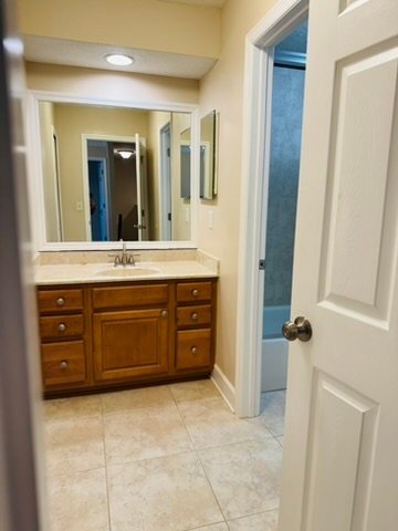 Building Photo - 2574 Whispering Pines Dr