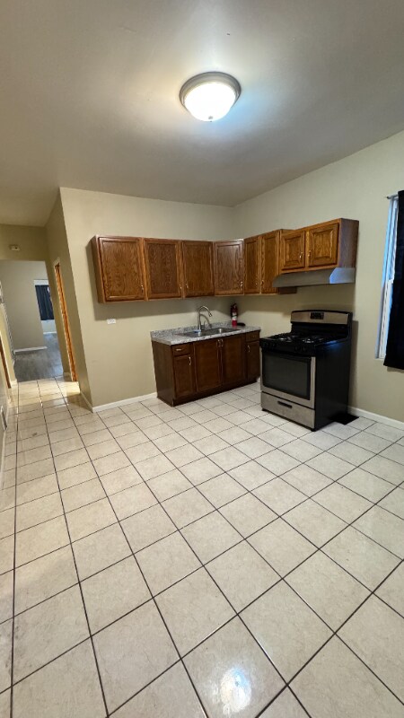 Building Photo - 1818 N Kedvale Ave