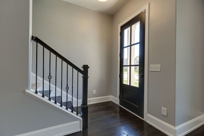 Building Photo - **Stunning 3BE/2.5BA home in a stellar nei...