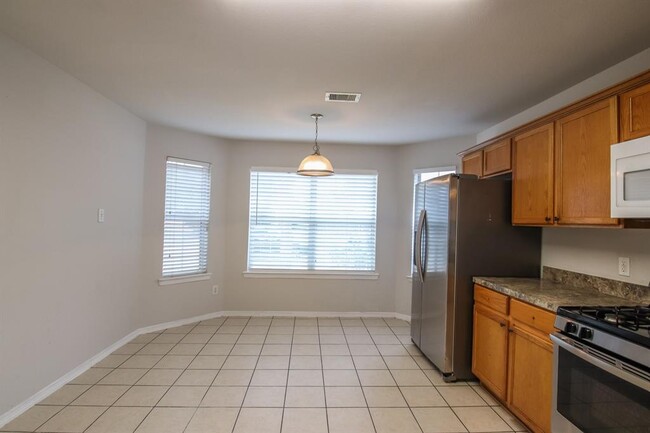 Building Photo - 21903 Silverfield Park Ln