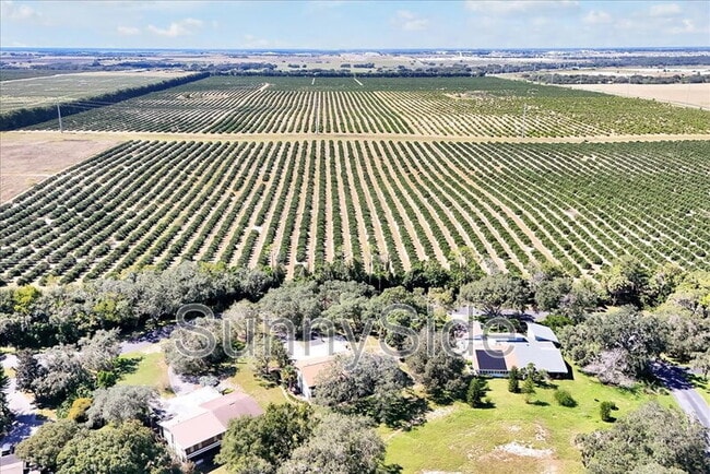 Building Photo - 42 Nottingham Way