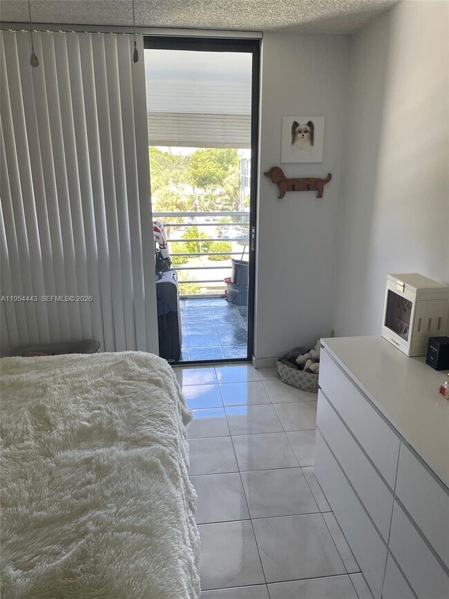 Building Photo - 2761 Taft St