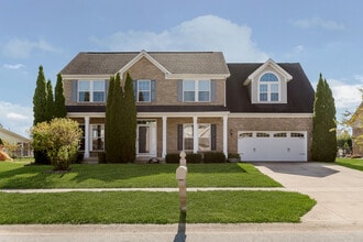 Building Photo - 1143 Hampton Dr