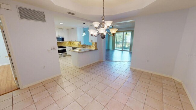 Building Photo - 255 West End Dr