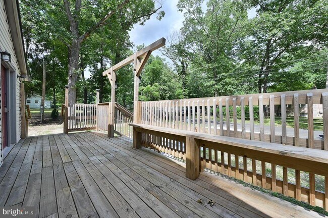 Building Photo - 2722 Sunset Ave