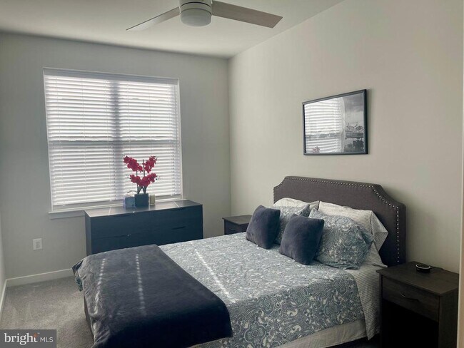 Building Photo - 23006 Sullivans Cove Sq