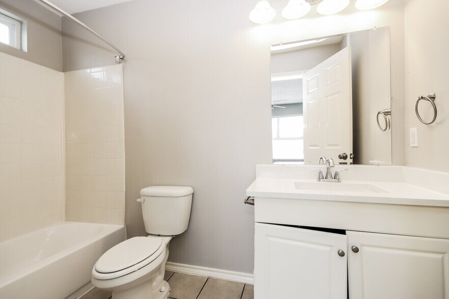 Building Photo - 12414 Shepherds Way