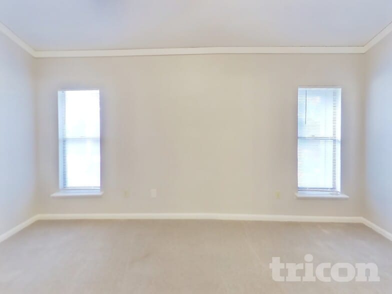 Building Photo - 4750 Deerfoot Ct