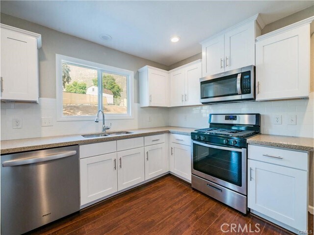 Building Photo - 4061 Mt Rushmore Dr