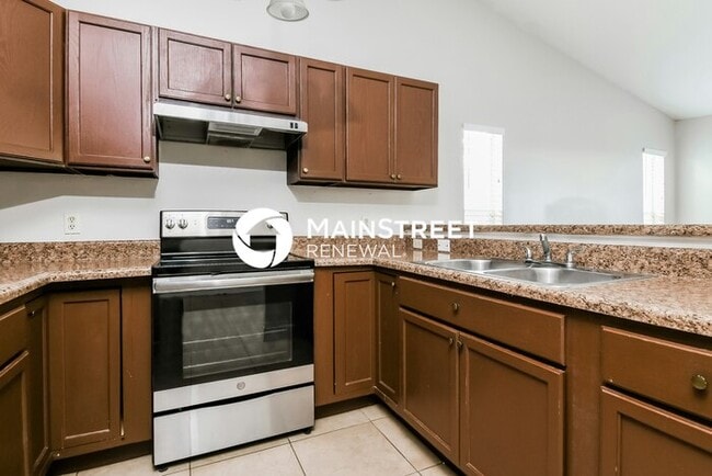Building Photo - 3 Bedroom Pet-Friendly Home in Gotha, FL with Main Street Renewal