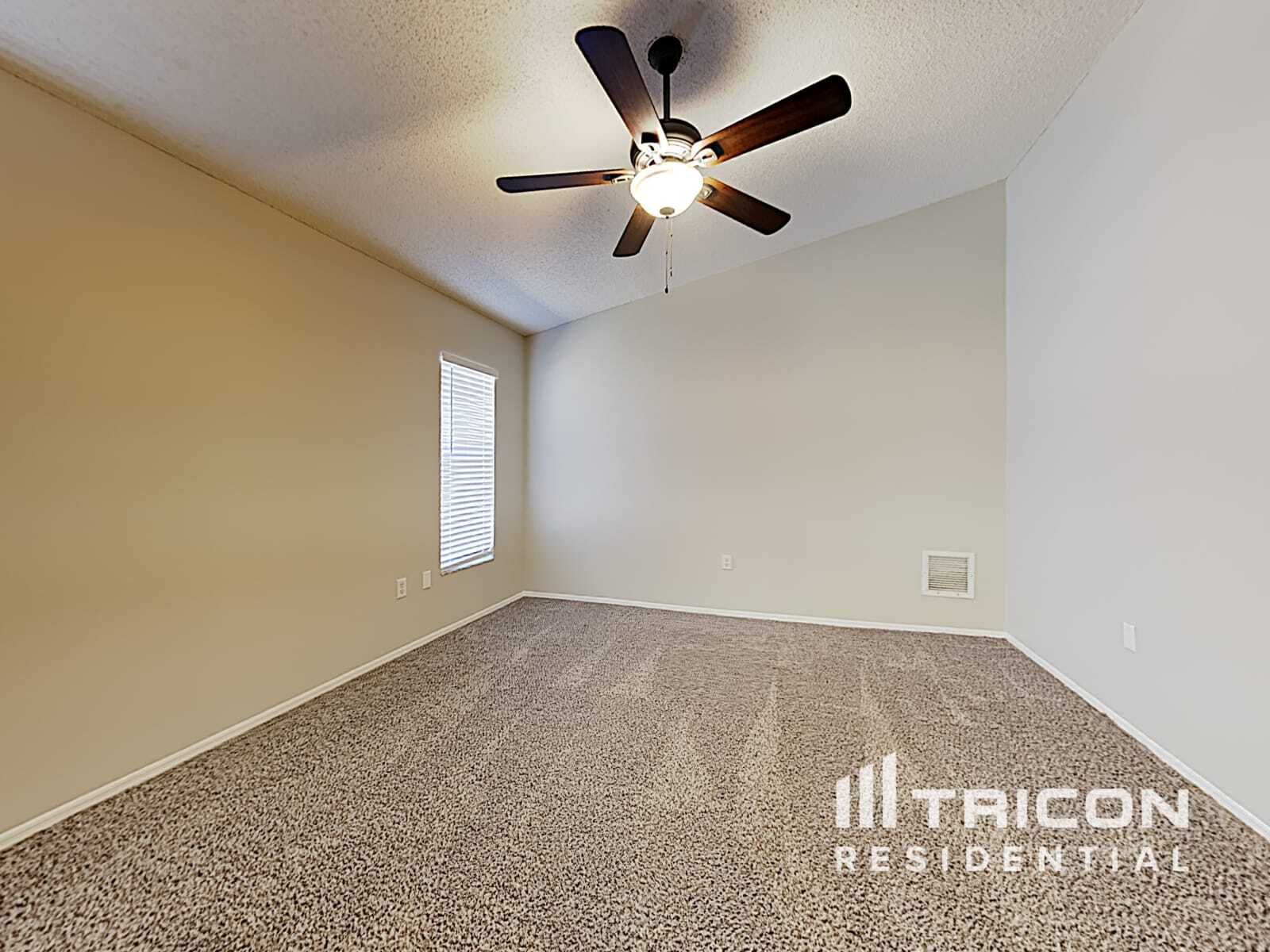 Building Photo - 3910 Creek Woods Dr