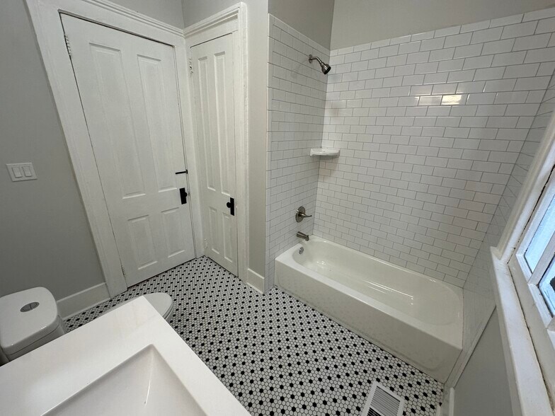 Bathroom #1 - 5520 Loyola Ave