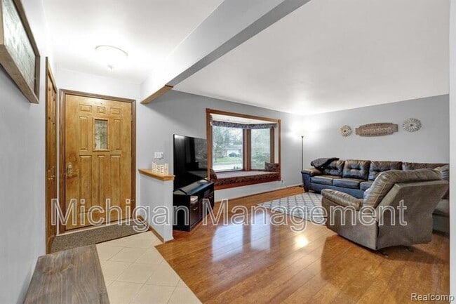 Building Photo - 1311 Ottawa Ave