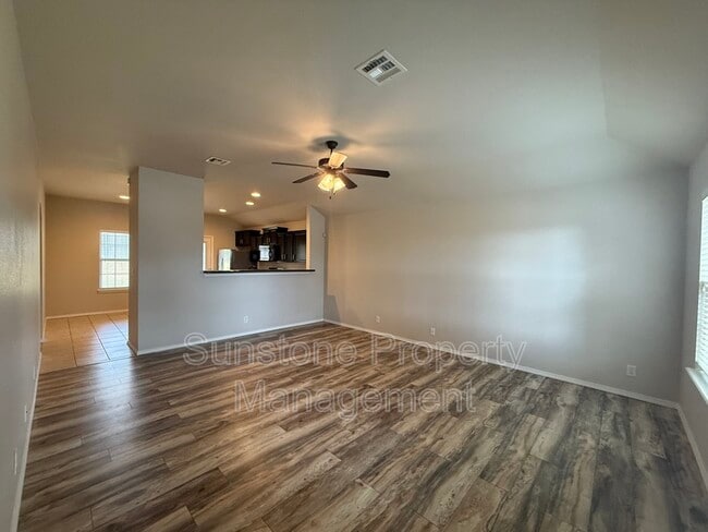 Building Photo - 14695 S Toledo Pl