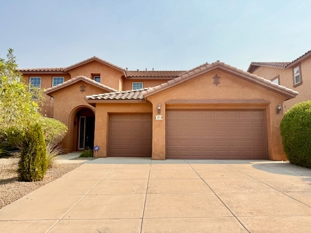Building Photo - 15 Los Miradores Dr NE
