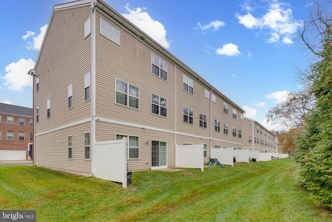 Building Photo - 49 Creekside Wy