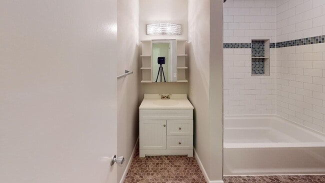 Building Photo - 3280 Heathstead Pl