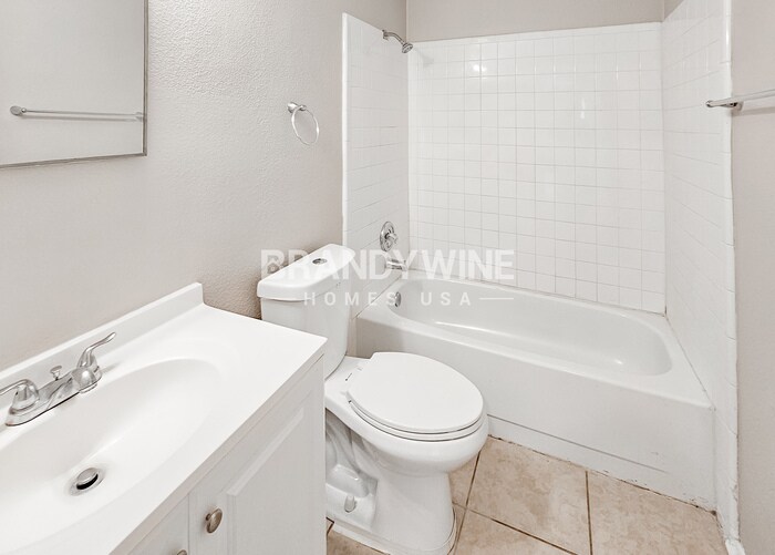 Building Photo - 14024 Arbor Knoll Cir