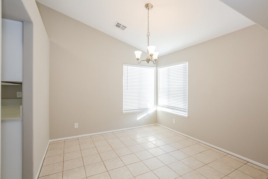 Building Photo - 4409 Ocean Breeze Ave