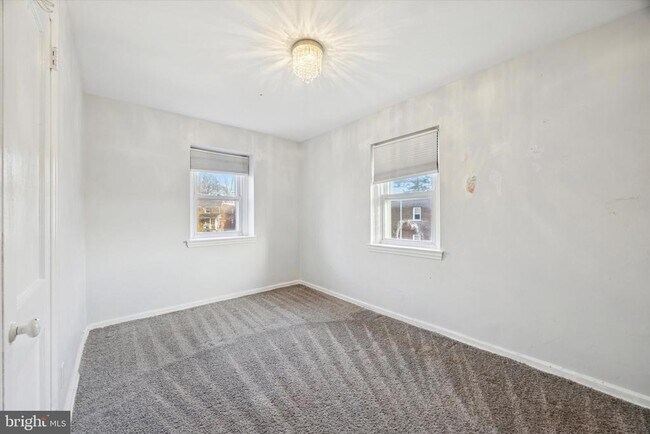 Building Photo - 4004 Lasher Rd