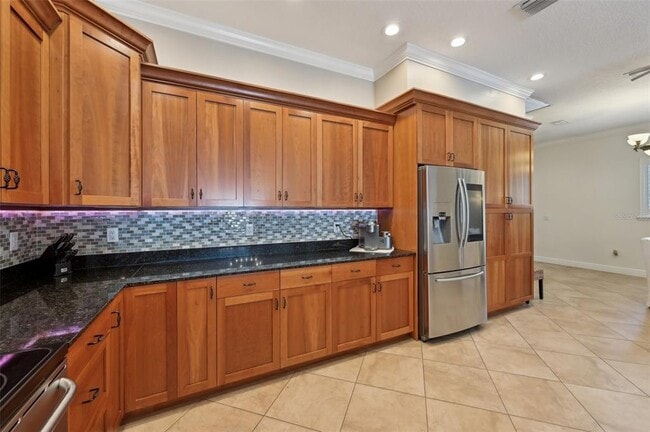Building Photo - 2221 Bahia Vista St