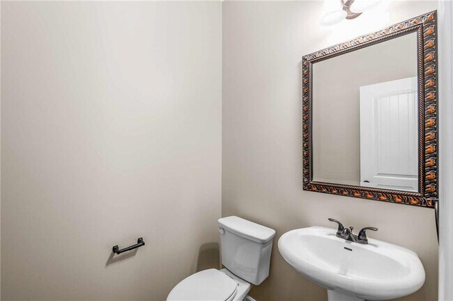 Building Photo - 317 Clover Brook Dr