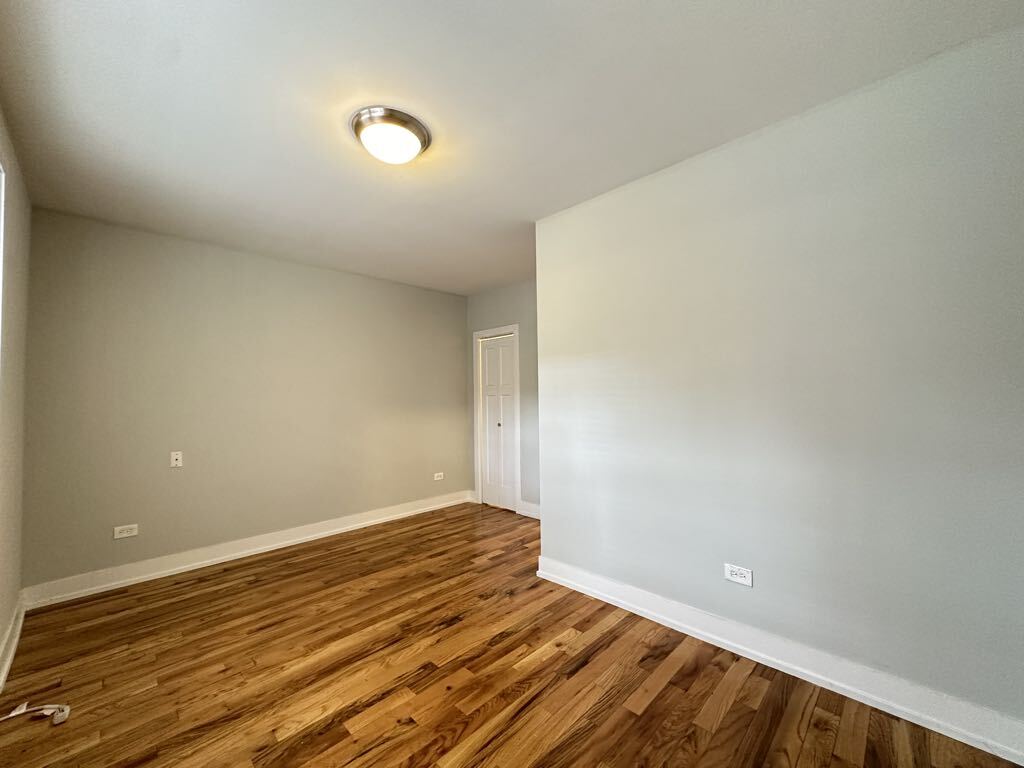 Building Photo - 562 W Arlington Pl