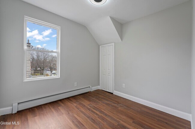 Building Photo - 69 2nd St