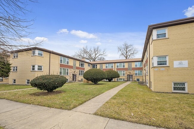 Primary Photo - 1514-20 W. 99th St. Chicago IL