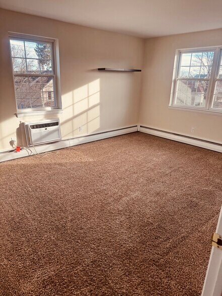 Building Photo - 216 N Monroe St